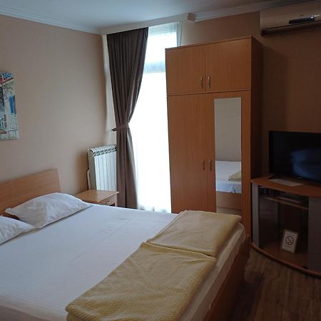 Hotel Marina Oasa Grocka Zewnętrze zdjęcie