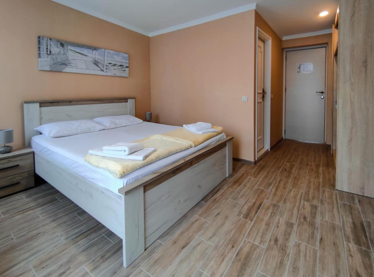 Hotel Marina Oasa Grocka Zewnętrze zdjęcie