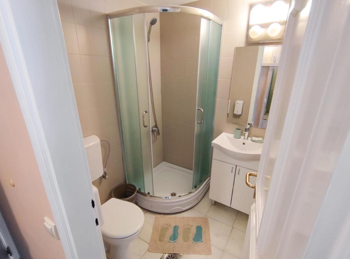 Hotel Marina Oasa Grocka Zewnętrze zdjęcie