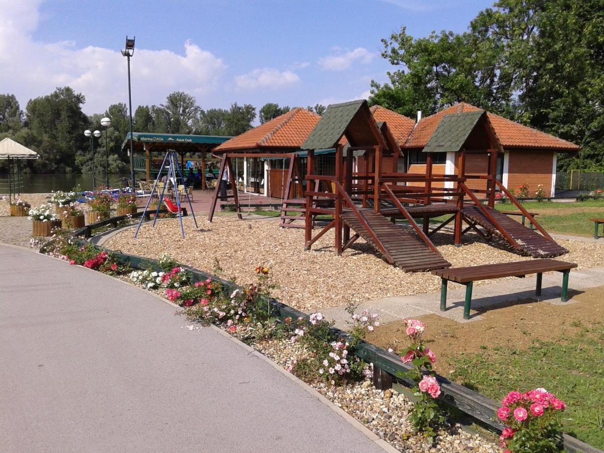 Hotel Marina Oasa Grocka Zewnętrze zdjęcie