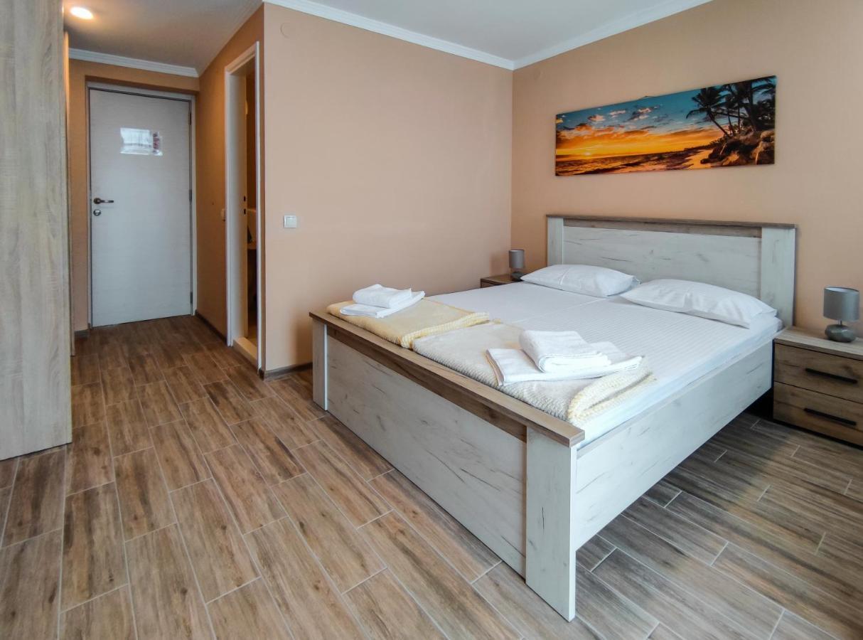 Hotel Marina Oasa Grocka Zewnętrze zdjęcie