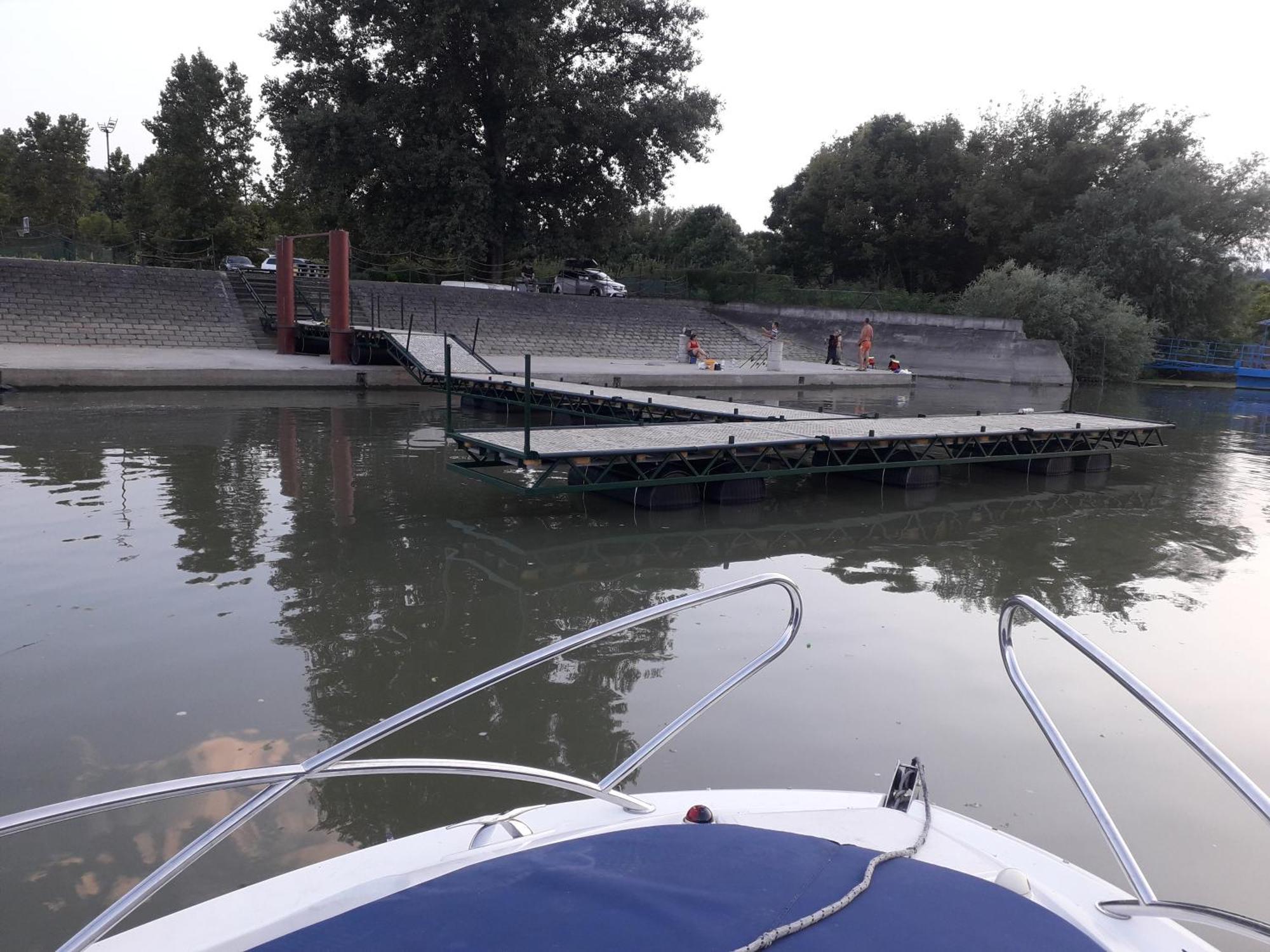 Hotel Marina Oasa Grocka Zewnętrze zdjęcie